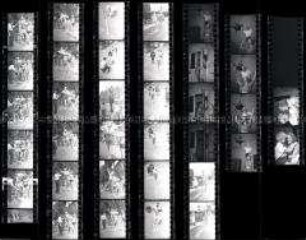 Schwarz-Weiß-Negative mit Aufnahmen der Camilla Mayer-Hochseiltruppe