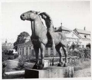 Wien, Moderne Galerie, Belvedere-Garten, Bildhauer Professor Josef Müllner, Figur "Nackter Reiter"