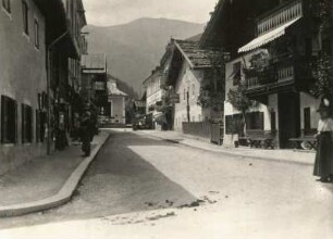 Ostalpen. Zell am See. Straßenbild