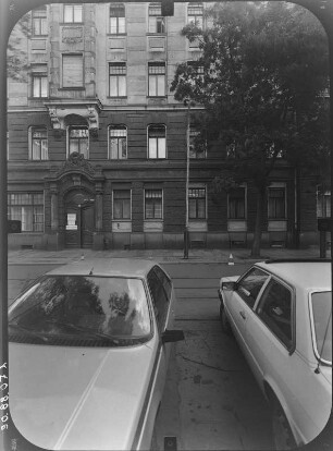 Dresden-Neustadt, Karl-Marx-Platz (Palaisplatz) 2 a/d. Verwaltungsgebäude (um 1900). Straßenfront (Teilansicht)