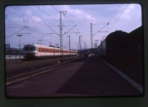 Stuttgart Zuffenhausen Vorortgleis elTw 420 338