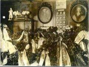 Schiller-Ehrung zum 175. Geburtstag im Schillerhaus in Marbach