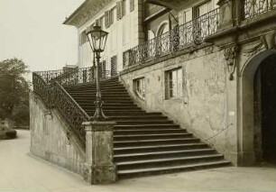 Schloss Pillnitz, Wasserpalais, Elbseite, Freitreppe