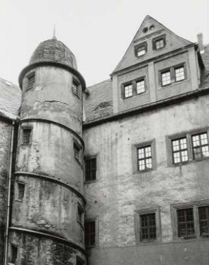 Schloss Rochsburg, Wendelstein im Innenhof der Kernburg