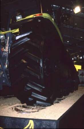 Fotografie: Raupentraktor, Fahrwerk, Gummiraupenlaufwerk