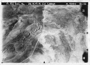 Gel. Latrun Strasse zw. Der ejub u. latrun r. oben amwas [Imwas]