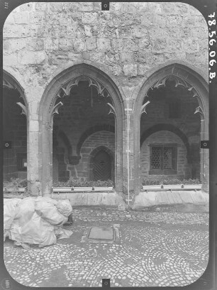 Nordhausen. Stadtpfarrkirche zum Heiligen Kreuz (sog. Dom, Baubeginn 1130). Kreuzgang