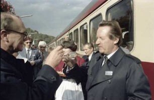 Bad Säckingen: Begrüßung (Bubel) auf dem Bahnhof; mit Hauenstein Trachten