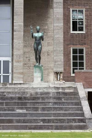 Siegerin; Berlin, Charlottenburg-Wilmersdorf
