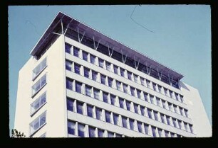 Rathaus Kreuzberg 3.10.54.