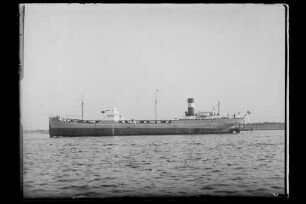 Adria (1927), John T. Essberger, Hamburg
