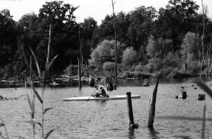 Taubergießen: See im Taubergießen; mit Paddlern