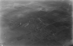 Siedlung in der Pampa : Luftaufnahme einer argentinischen Siedlung in der Pampa.