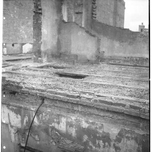 Negativ: Ruine, Winterfeldtstraße 3, 1951