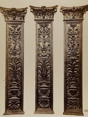 Holzpilaster im Istituto di Belle Arti, Siena