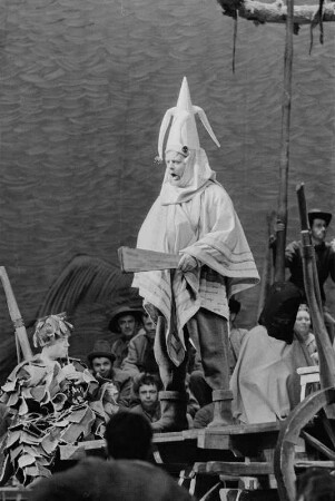 Szenenbilder aus "Der arme Konrad", Oper von Jean Kurt Forest. Staatsoper Berlin, Oktober 1959 (Uraufführung 04.10.1959)