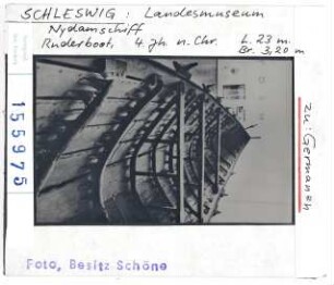 Schleswig: Landesmuseum, Nydamschiff (4. Jhd. n. Chr.)