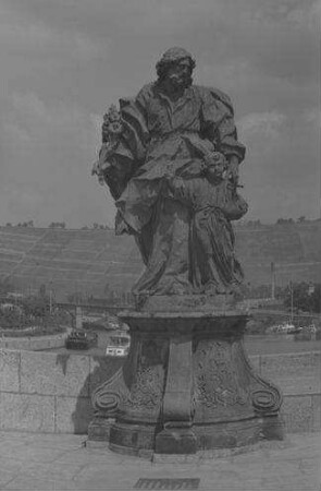 Würzburg: Heiligenfigur auf der alten Brücke