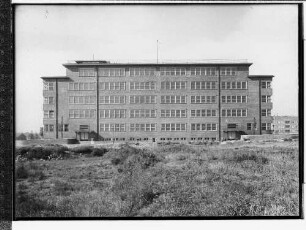 Schule Adlerstrasse (Hamburg-Barmbek): Gesamtansicht : SchumacherWV Nr. 273
