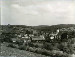 Bombach an einem Sommertag