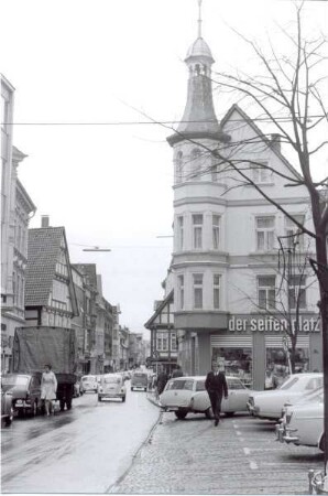 Marktplatz und Bruchstraße Richtung Bruchberg. Detmold