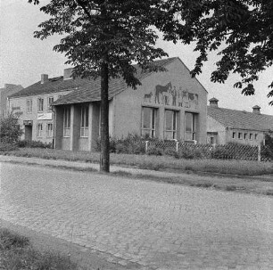 Dresden-Reick, Oskar-Röder-Str. 6. Tierklinik. Straßenansicht