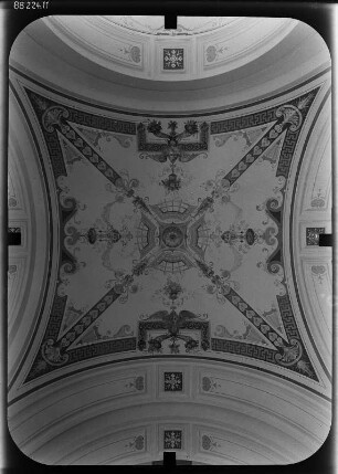 Dresden-Neustadt, Carolaplatz 1. Finanzministerium (1889-1896; O. Wanckel, O. Reichelt). Decke in der Eingangshalle
