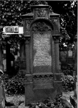 Grabstein 216