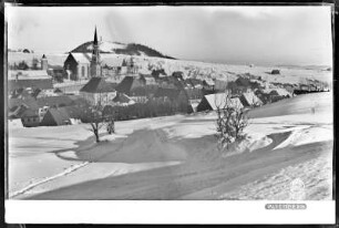 Erzgebirge, Blick auf Altenberg mit Schnee