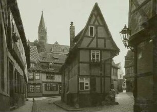 Quedlinburg, Finkenherd : Quedlinburg. Finkenherd (Hier soll Heinrich I. die Abgesandten des Reiches empfangen haben, die ihm die Wahl zum deutschen Kaiser anzeigten)
