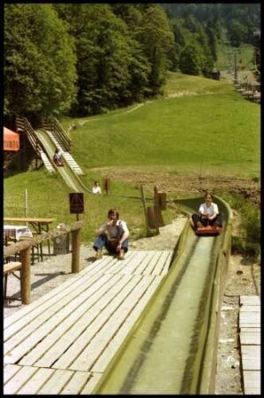 Hirschberg: Alm, Talstation der Bergrutschbahn