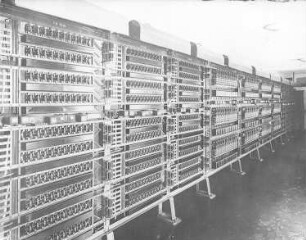 Zentrale des Selbstanschlußsystems, Siemens & Halske : Technikgeschichte | Physik | Elektrizität | Telegraphie und Telephonie