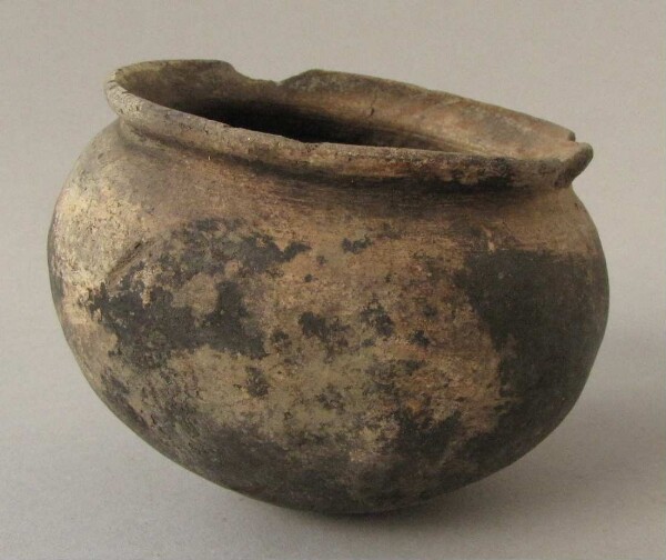 Clay vessel