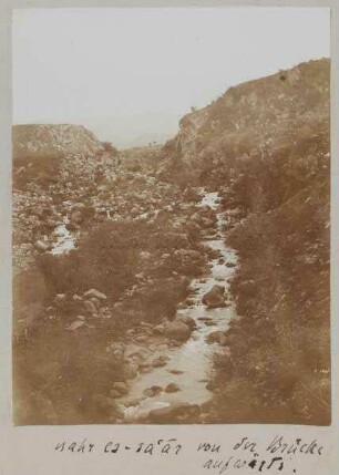 nahr es-sa'ar [wadi es-saar] von der Brücke auffwärts.