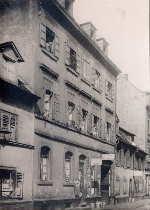 Altstadt, Dörfle. Durlacher Straße 26