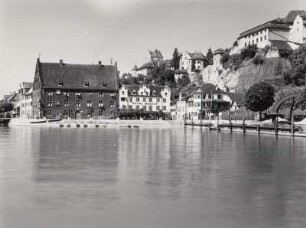 Meersburg, Stadtansicht von Süden mit Altem und Neuem Schloss, Hotel Seehof und Hafen