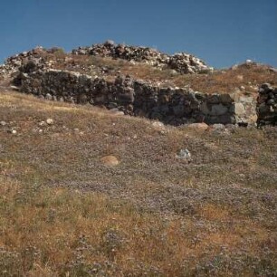 Milos, Phylakopi, Mykenische Doppelmauer über der prähistorischen Siedlung