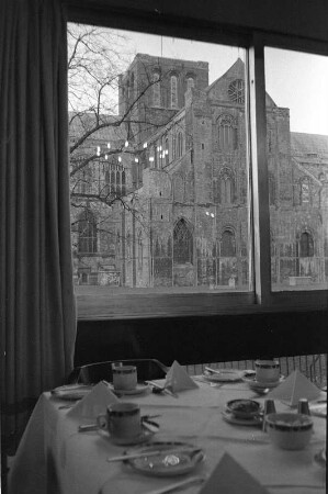 In Winchseter (und Hursley) : In Winchseter (und Hursley), Winchester Cathedral