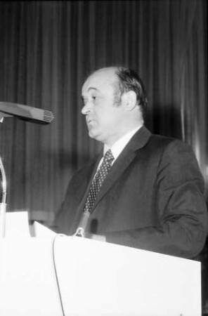 Freiburg: Kongresssaal; Wechsel bei der Oberfinanzdirektion; Staatssekretär Dr. Manfred Schüler