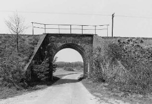 Eisenbahnbrücke (Eisenbahnbrücke); Mainhausen, Zellweg