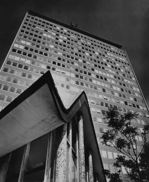 Archivfotografie "staedte_ludwigshafen_bauten_basf-hochhaus_p1789"