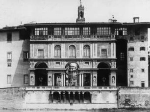 Florenz, Uffizien, Fassade zum Arno; Vasari, Giorgio; Buontalenti, Bernardo; Parigi, Alfonso