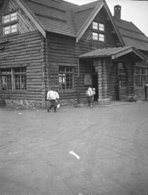 Bahnhof bei Sapporo : Empfangsgebäude