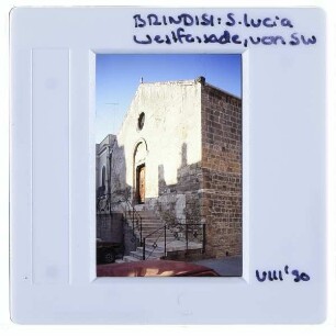 Brindisi, Kirche der Heiligen Dreifaltigkeit/ Santa Lucia : Außenansicht, Westfassade, von Südwesten