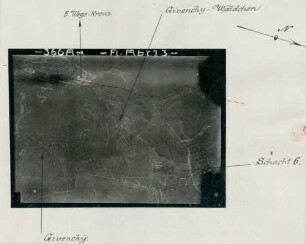 Foto deutscher und englischer Stellungen westlich von Givenchy-en-Gohelle (Luftbild)