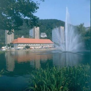 Suhl. Springbrunnen im Herrenteich