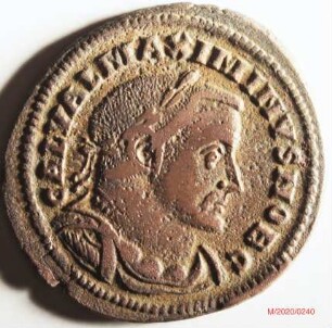 Römische Münze, Nominal Follis, Prägeherr Diocletian für Maximinus Daia, Prägeort Lyon, Original