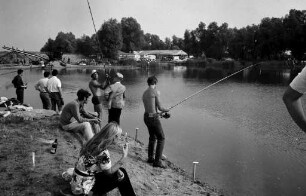 Fischerfest des Sportfischerclubs Hagsfeld an den Baggerseen am Rande der Waldstadt
