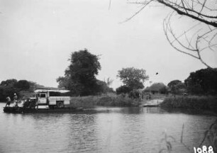 Flussüberquerung (Afrika-Expedition 1931-1932)