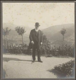 Baden-Baden, Schloßpark, Großherzog Friedrich I. beim Spaziergang.